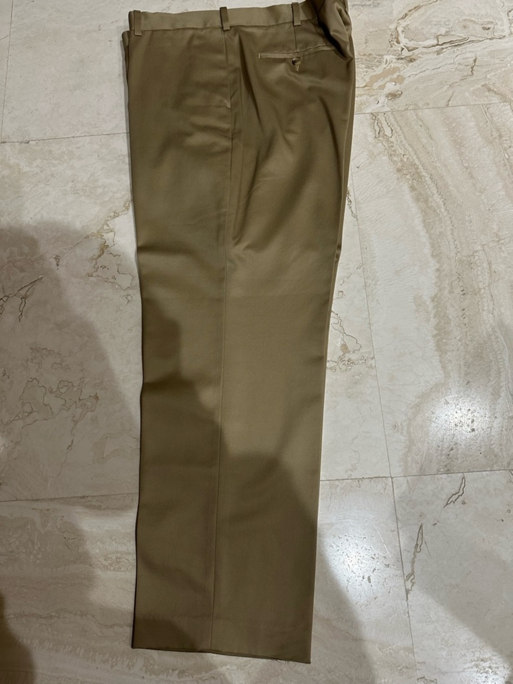Perry Ellis Portfolio men’s khaki flat front straight leg trousers. NWOT.  40/30